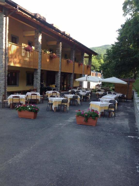 Il Bruco Hotel Fiumalbo Luaran gambar